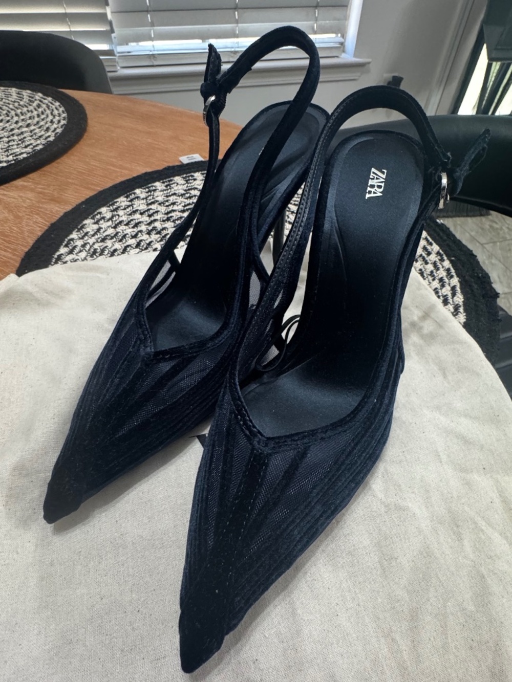 Zara pointed toe navy suede pumps
